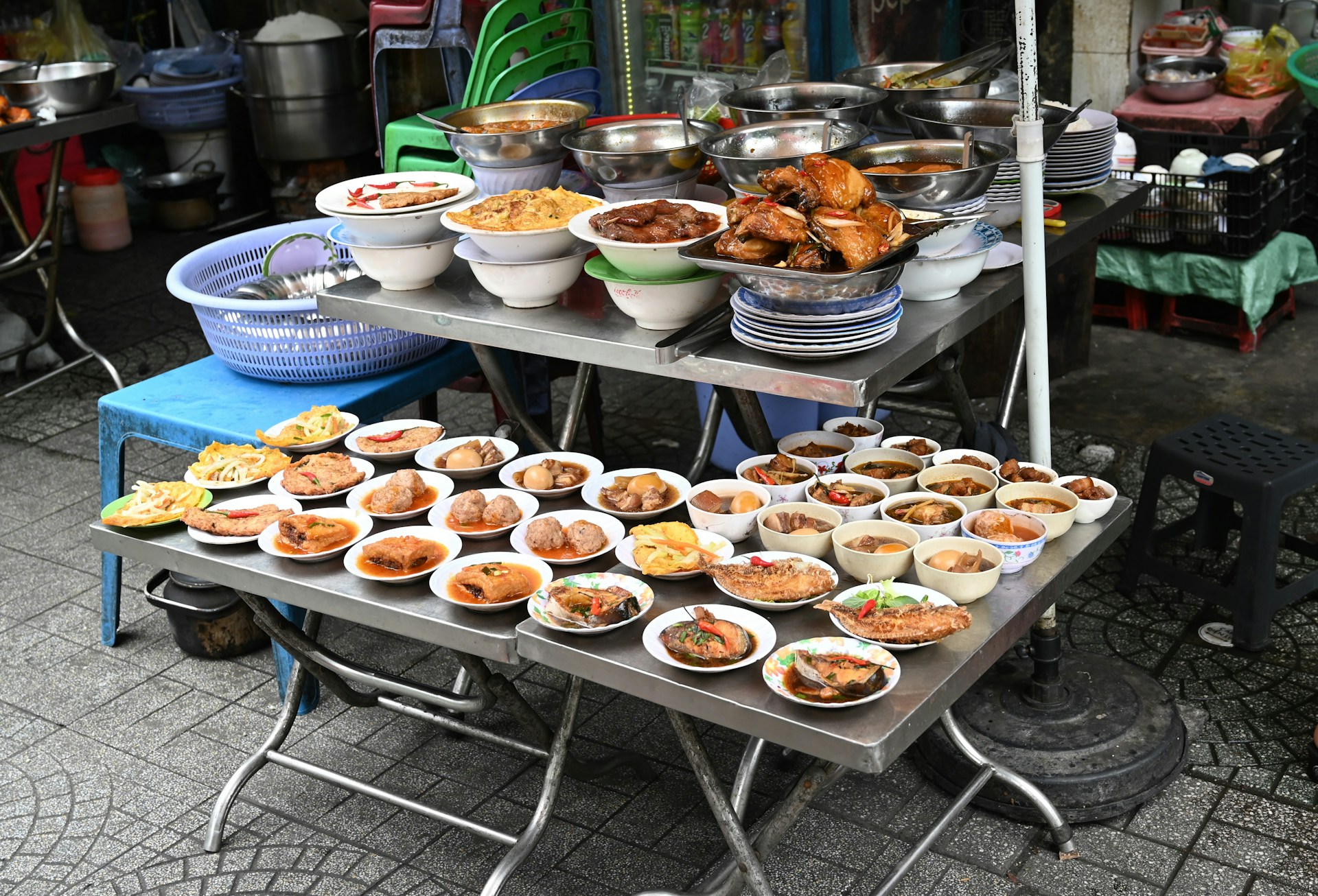 Street food that keeps costs low across Southeast Asia Street food that keeps costs low across Southeast Asia