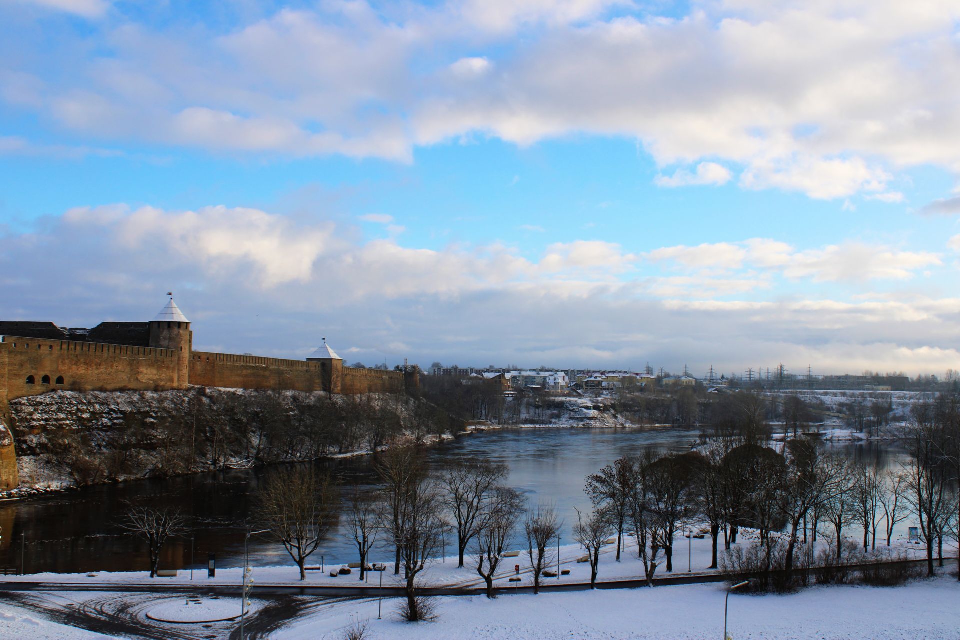 Narva Narva Castle, Narva River and Ivangorod Fortress