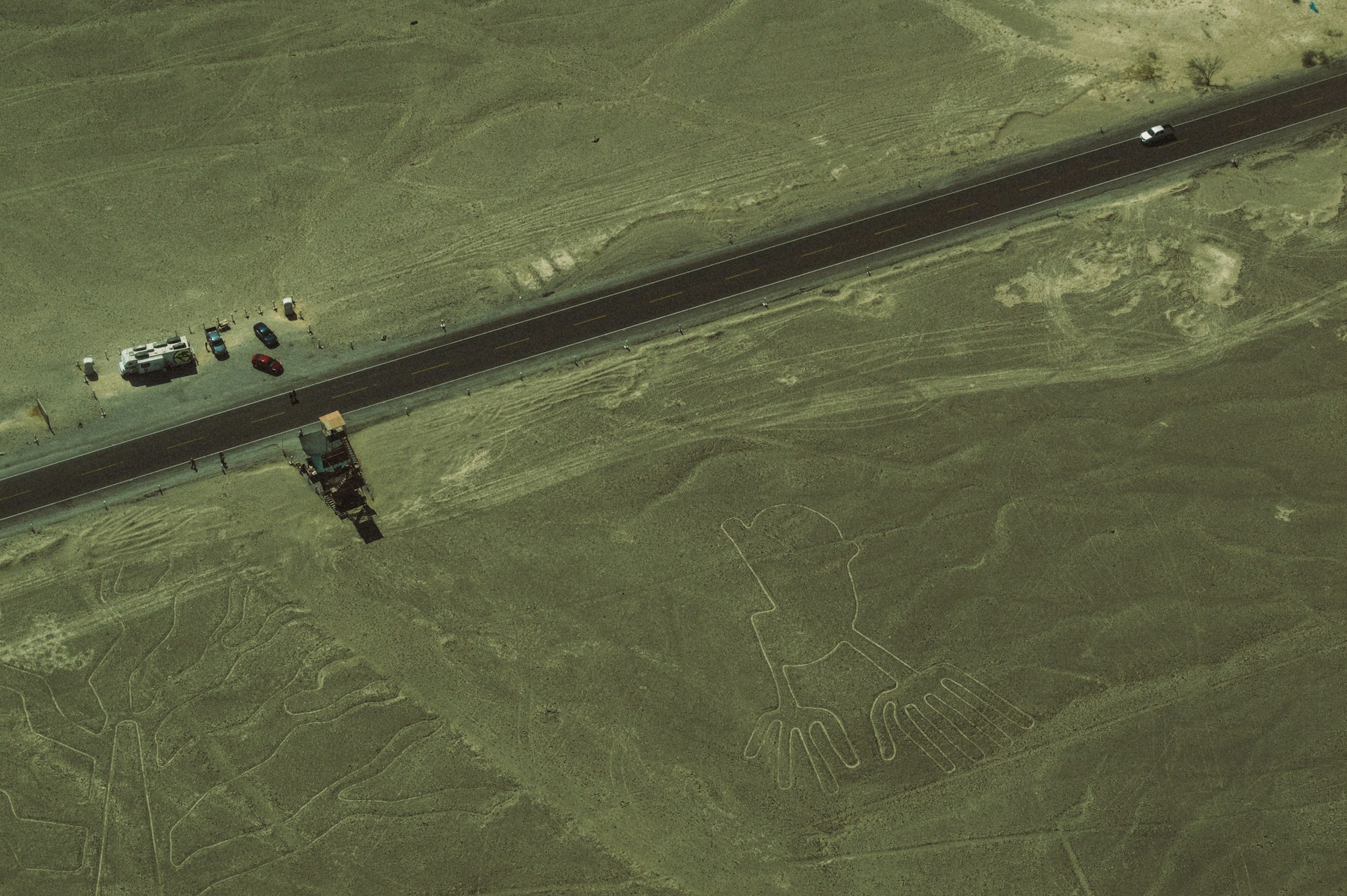 Nazca Lines / desert geoglyph landscape