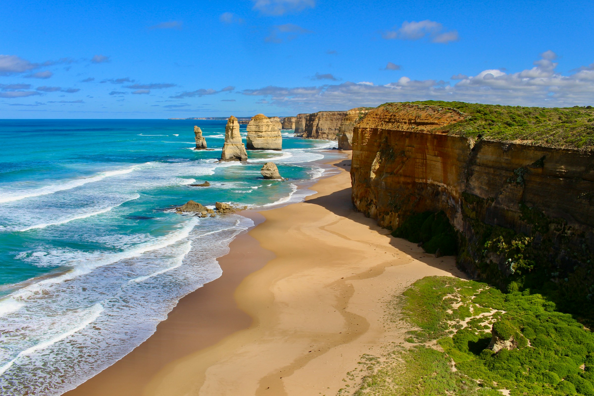 12 Apostles along Great Ocean Road